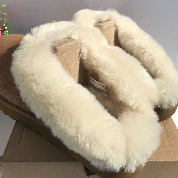 UGG Cluggette Slippers - Picture 8 of 9